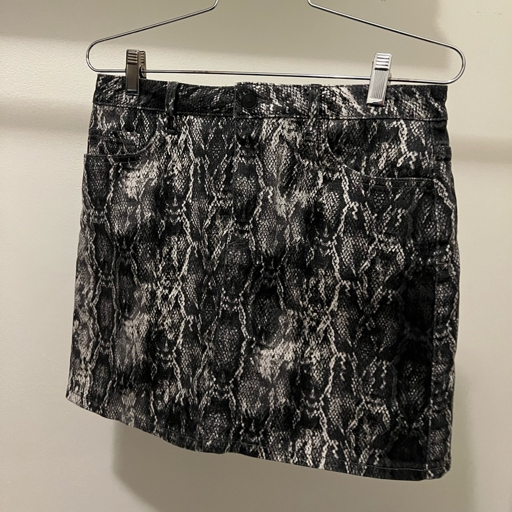 Snake skin skirt never worn